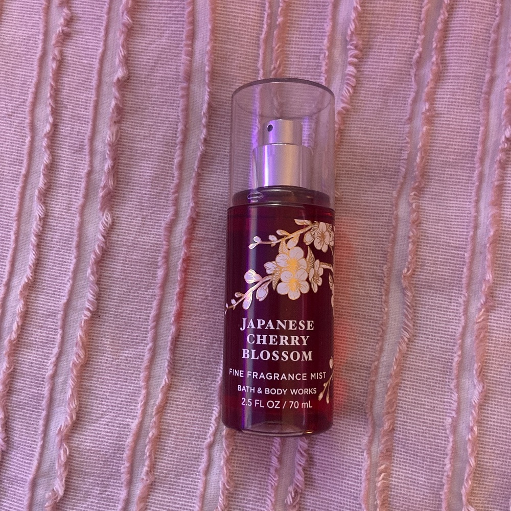 Bath and body works cherry blossom perfume